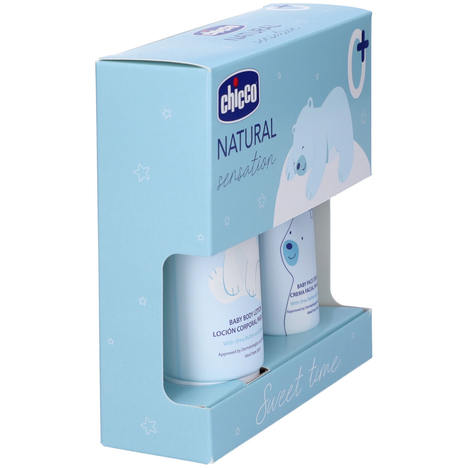 Set cosmetico per bambini, vista laterale obliqua. Confezione azzurra con due prodotti e orso polare. Scritte: Natural Sensation, Sweet Time.