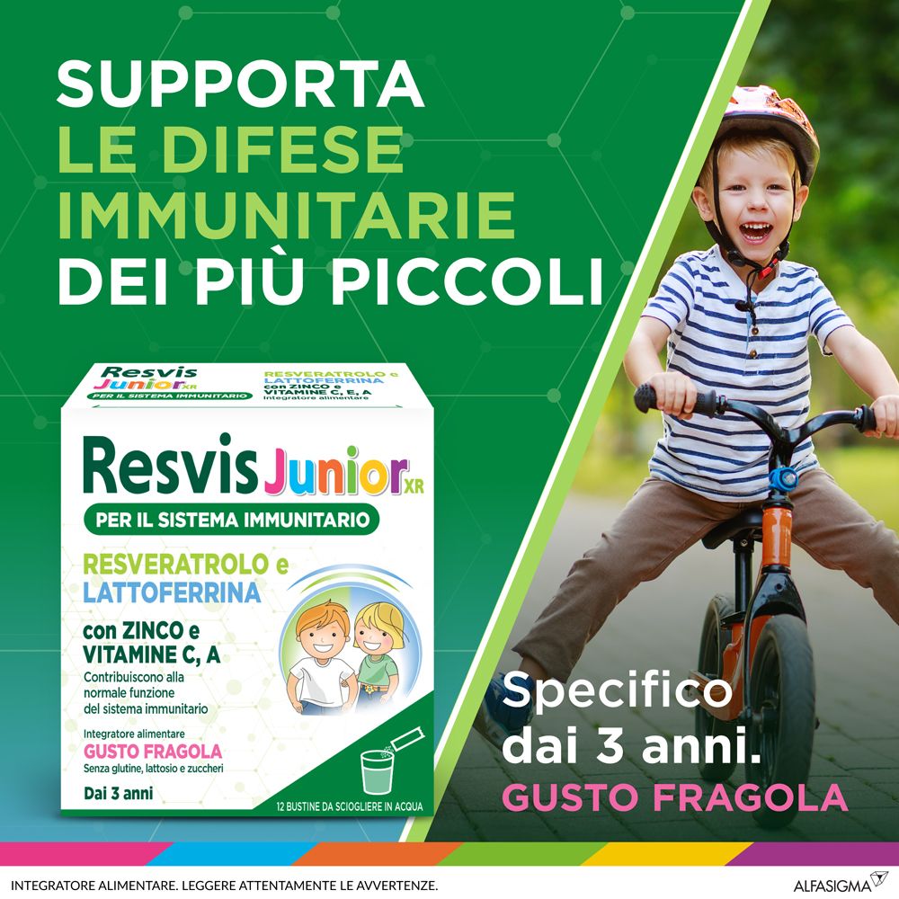 Publicité pour Resvis Junior XR. Un enfant fait du vélo. Texte: Spécifique dès 3 ans. Goût fraise. Emballage.