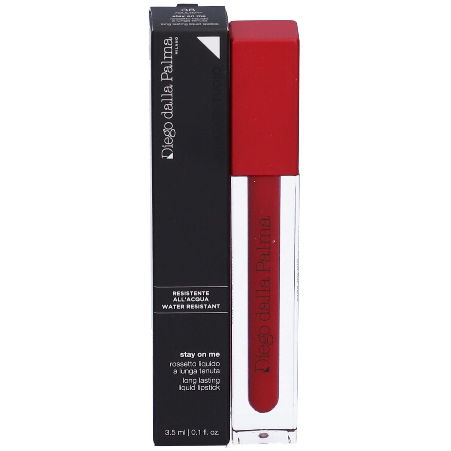 Rossetto liquido rosso con confezione nera. Marca: Diego dalla Palma. Testo: 'Resistente all'acqua'.