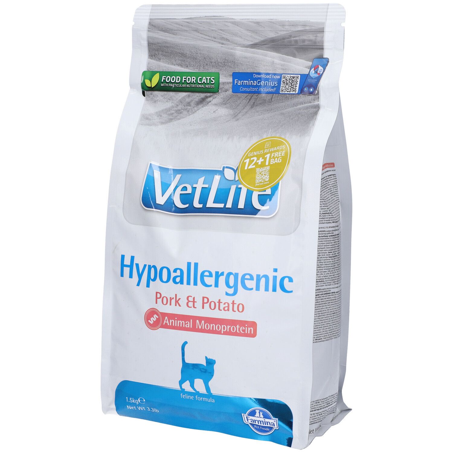 Beutel mit Katzenfutter. Aufschrift: Vet Life Hypoallergenic Pork & Potato. Enthält tierisches Monoprotein. 1,5 kg.
