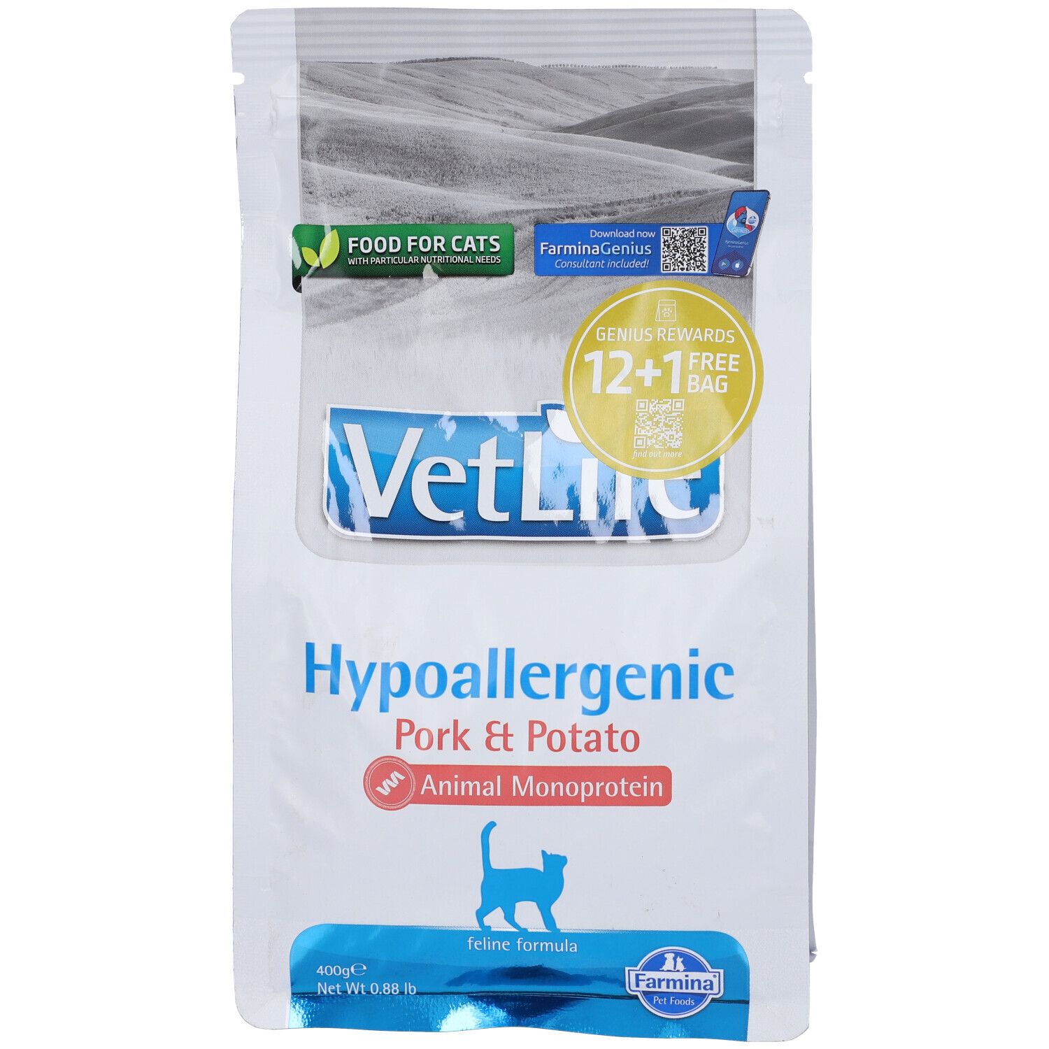 Beutel mit Trockenfutter für Katzen. Aufschrift: VetLife Hypoallergenic Pork & Potato. Mit Logos und Text.