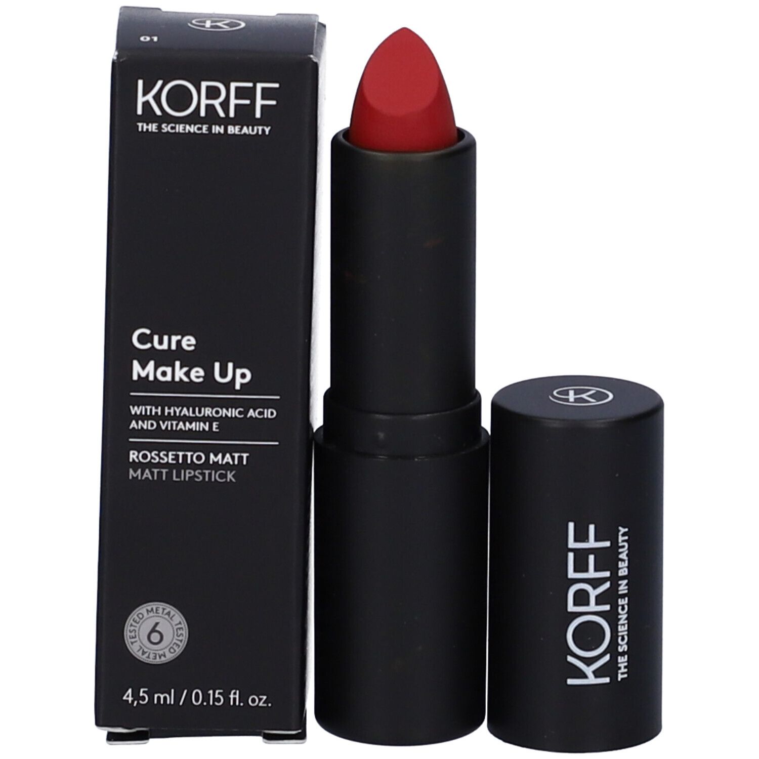 Rossetto rosso con astuccio nero, accanto a una confezione nera. Sulla confezione c'è scritto 'Korff'.