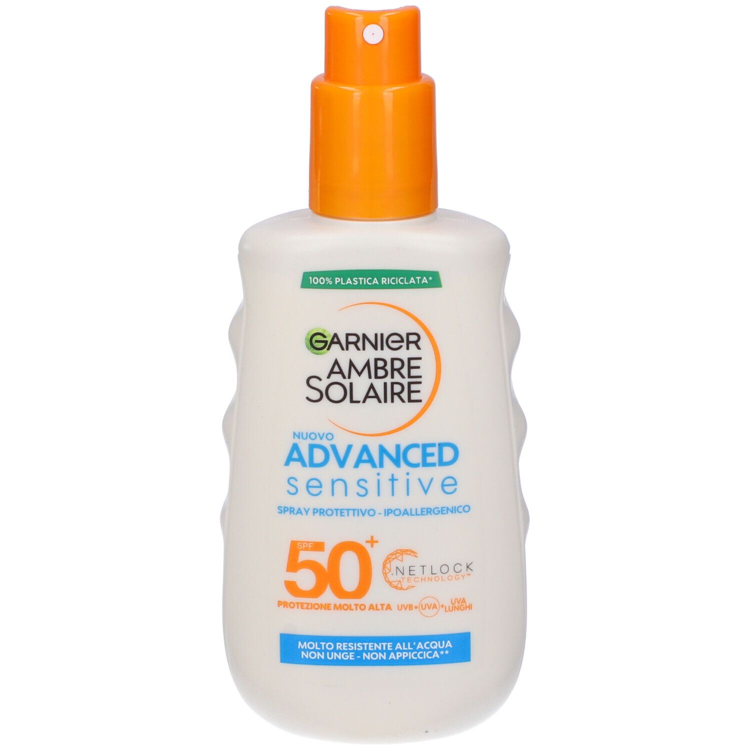 Flacone bianco con vaporizzatore arancione. Scritta: Garnier Ambre Solaire Advanced Sensitive Spray SPF50+. Testo: Molto resistente all'acqua.