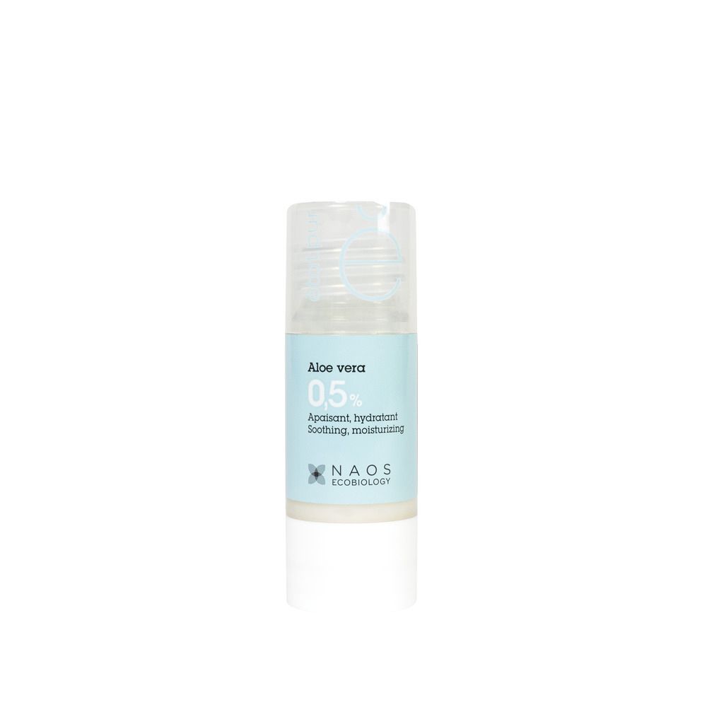 Flacone trasparente con etichetta blu. Testo: Aloe vera 0,5%, lenitivo, idratante, NAOS Ecobiology.