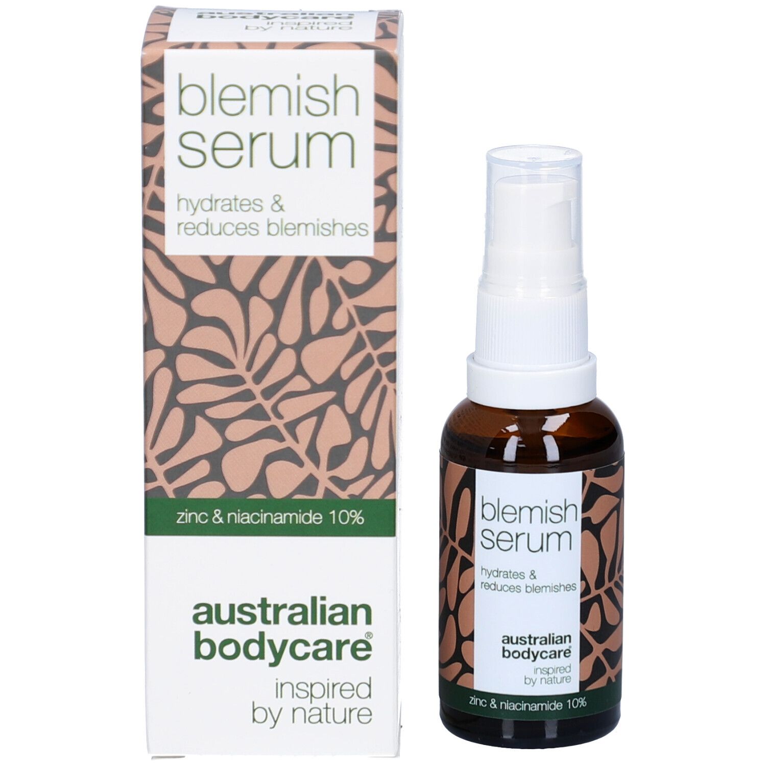 Produktverpackung und Flasche. Aufschrift: Blemish Serum, hydratisiert & reduziert Hautunreinheiten. Mit Text.