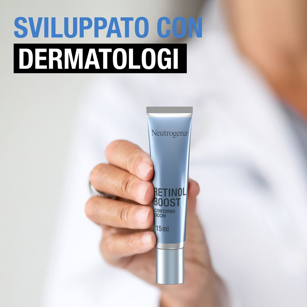 Persona che tiene un tubo di crema contorno occhi Neutrogena Retinol Boost. Sfondo: medico sfocato.