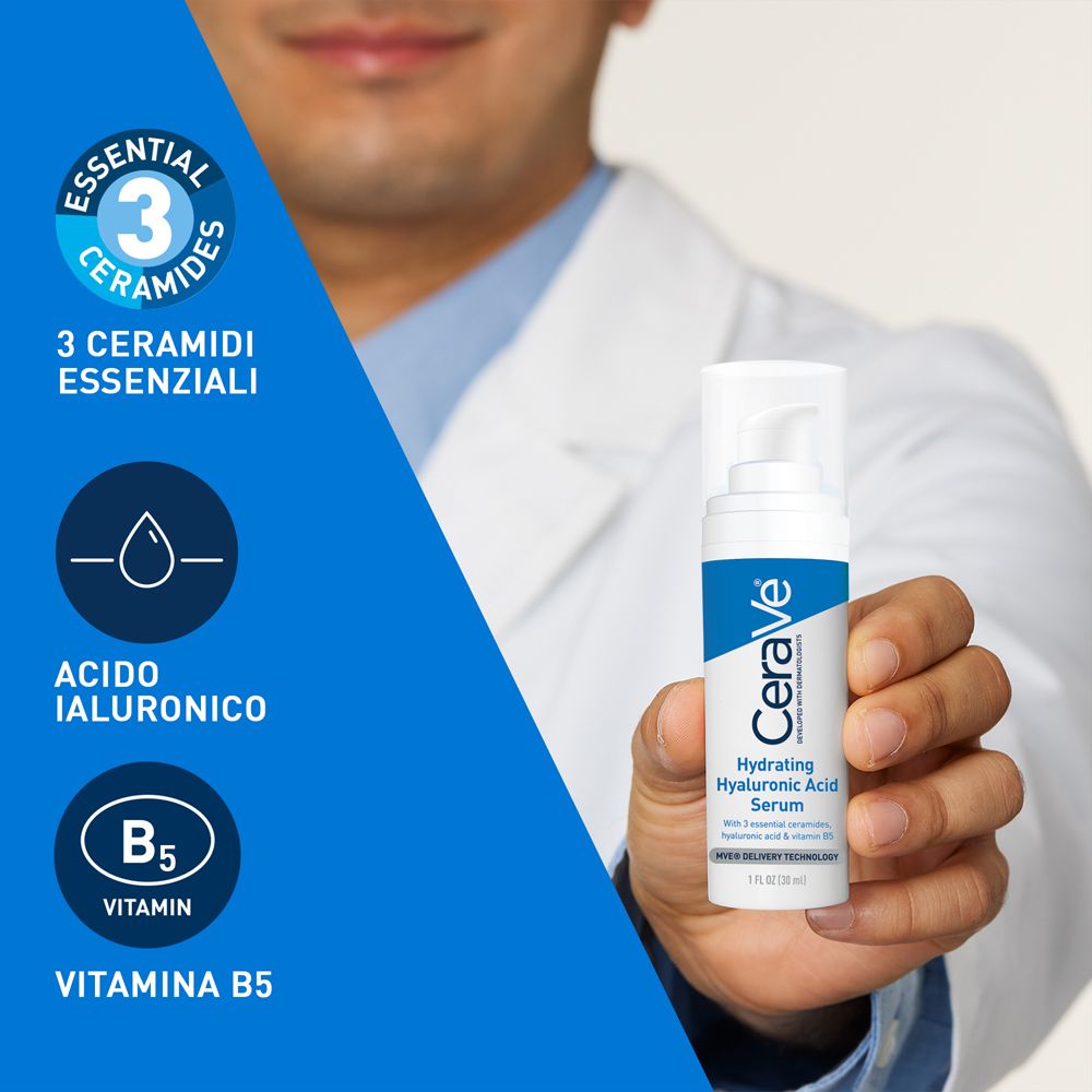 Uomo tiene siero CeraVe. 3 simboli: 3 ceramidi, acido ialuronico, vitamina B5. Testo in italiano.