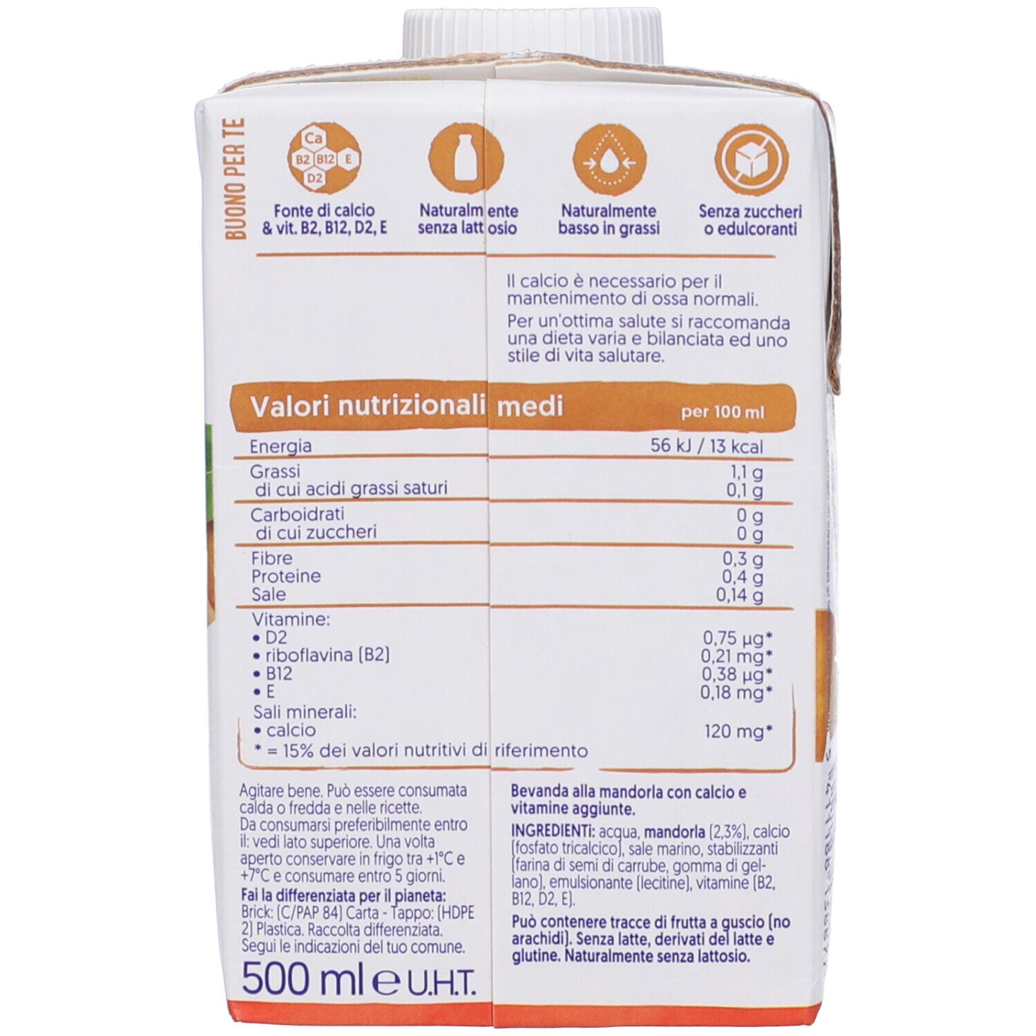 Retro della confezione Alpro Mandorla Senza Zuccheri. Tabella nutrizionale. Testo: 500 ml U.H.T. e informazioni sugli ingredienti.