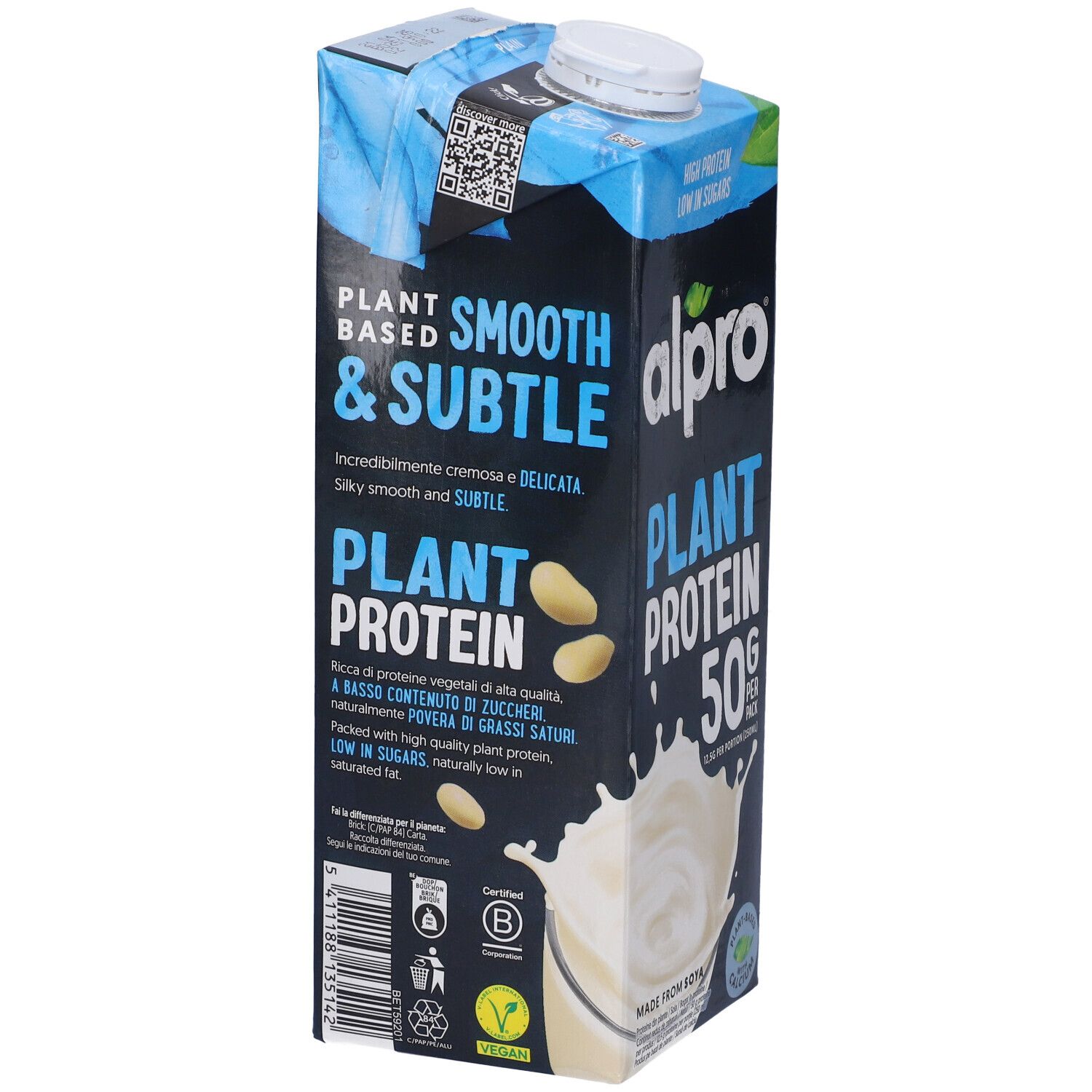 Confezione Alpro Plant Protein. Design blu e nero. Contiene 50g di proteine. Scritta: Plant Based, Smooth & Subtle. Sigillo Vegan.