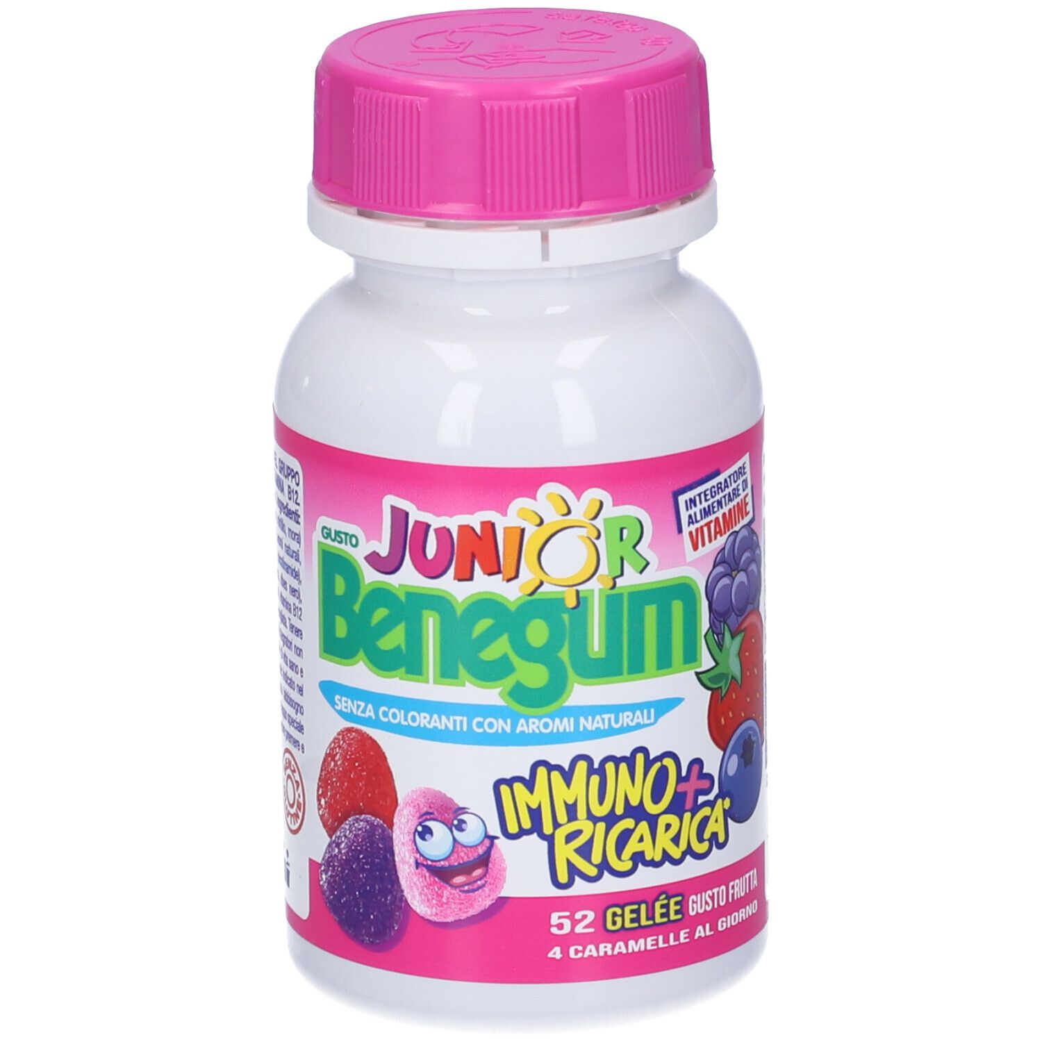 Flacone bianco con tappo rosa. Etichetta con nome del prodotto e illustrazioni di frutta. Testo: Junior Benegum Immuno+Ricarica.