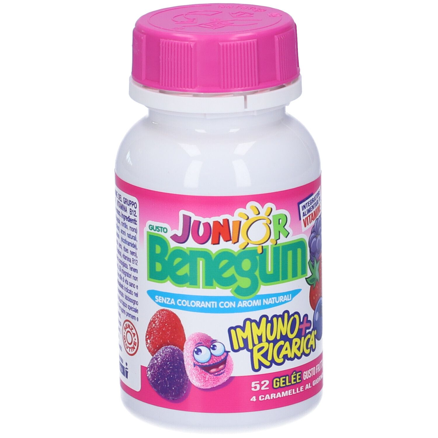 Flacone bianco con tappo rosa. Etichetta con nome del prodotto e illustrazioni di frutta. Testo: Junior Benegum Immuno+Ricarica.