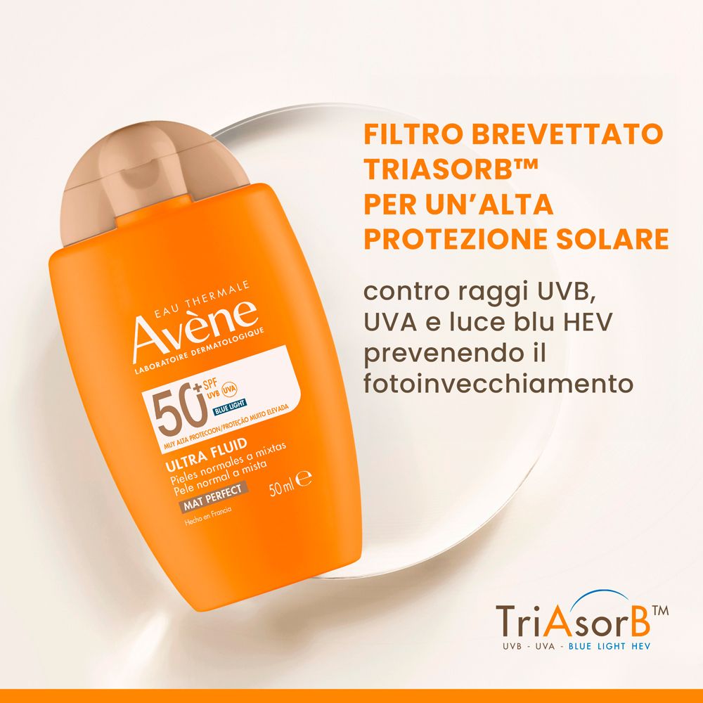 Prodotto con testo. Filtro brevettato TriAsorB per alta protezione solare. Protegge UVB, UVA e luce blu.