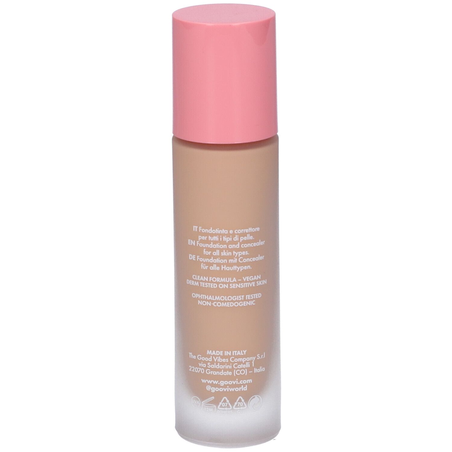 Rückseite einer Foundation- und Concealer-Flasche. Text in mehreren Sprachen. Rosa Deckel.