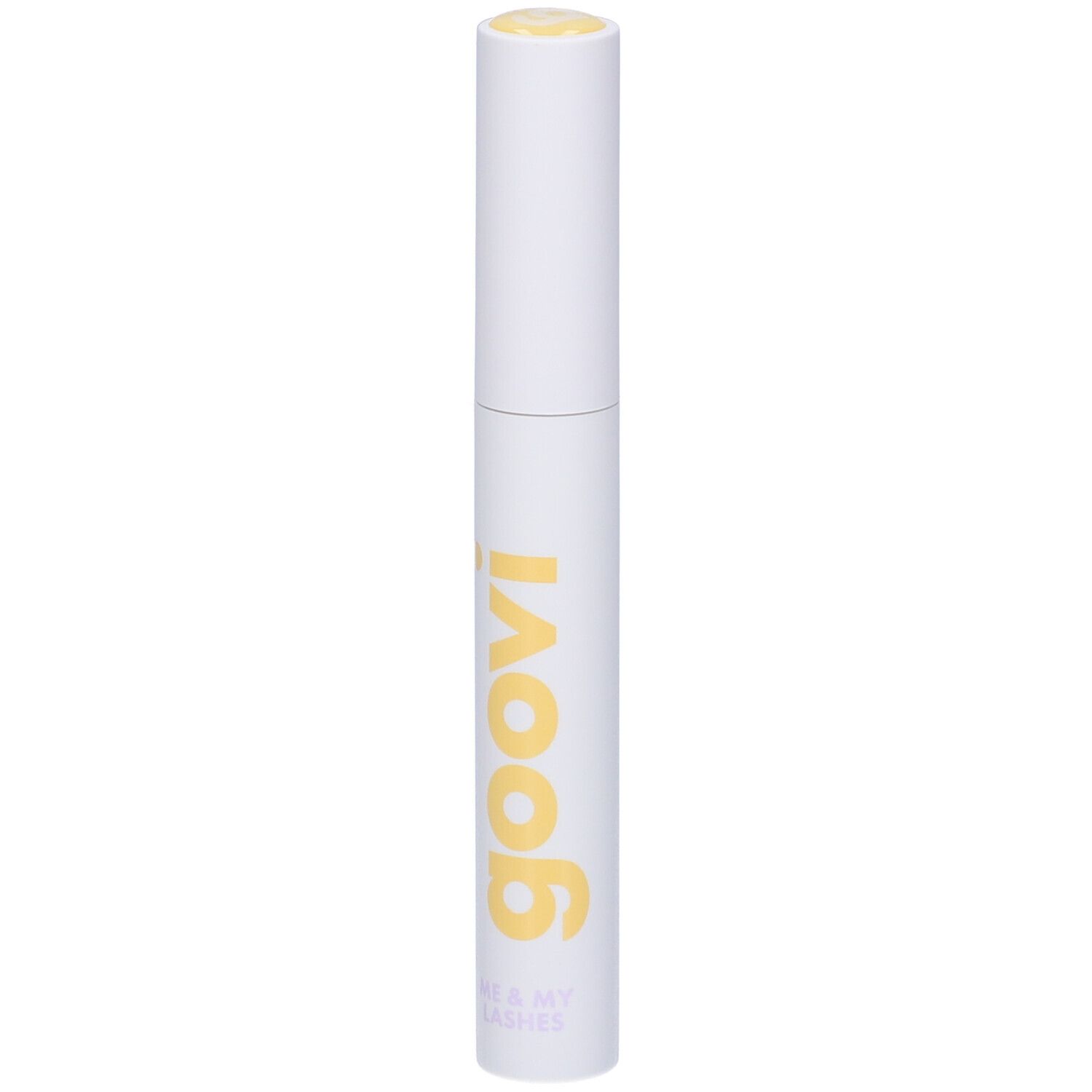Tubo di mascara bianco con stampa gialla "goovi" e "ME & MY LASHES". Tappo giallo. Prodotto in piedi.