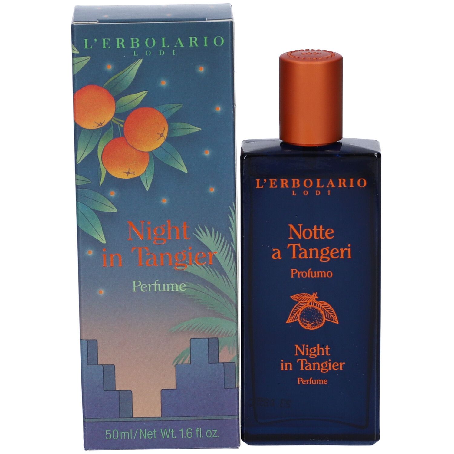 Dunkelblaue Parfümflasche mit orangefarbenem Verschluss und passender Schachtel. Beides zeigt "Night in Tangier" und Orangen-Illustrationen.