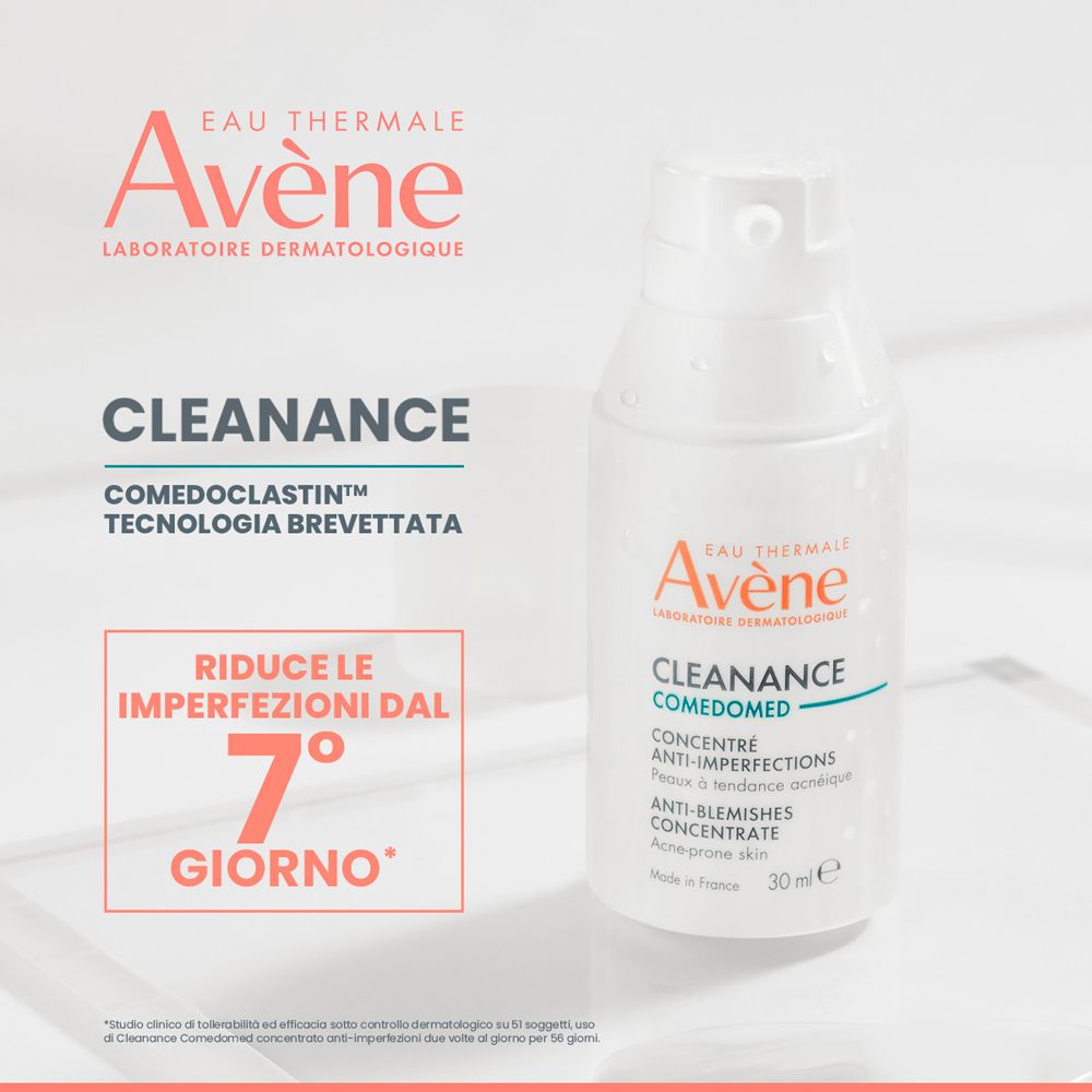 Flacone di prodotto con testo su sfondo bianco. Testo: Eau Thermale Avène, Cleanance Comedomed, riduce le imperfezioni dal 7° giorno.