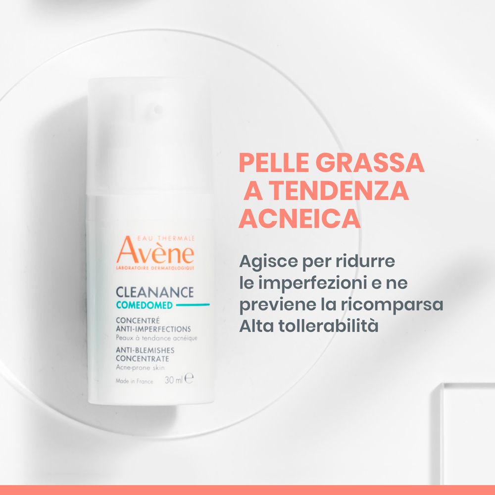 Flacone di prodotto e testo. Testo: Per pelli grasse a tendenza acneica. Riduce le imperfezioni e ne previene la ricomparsa.