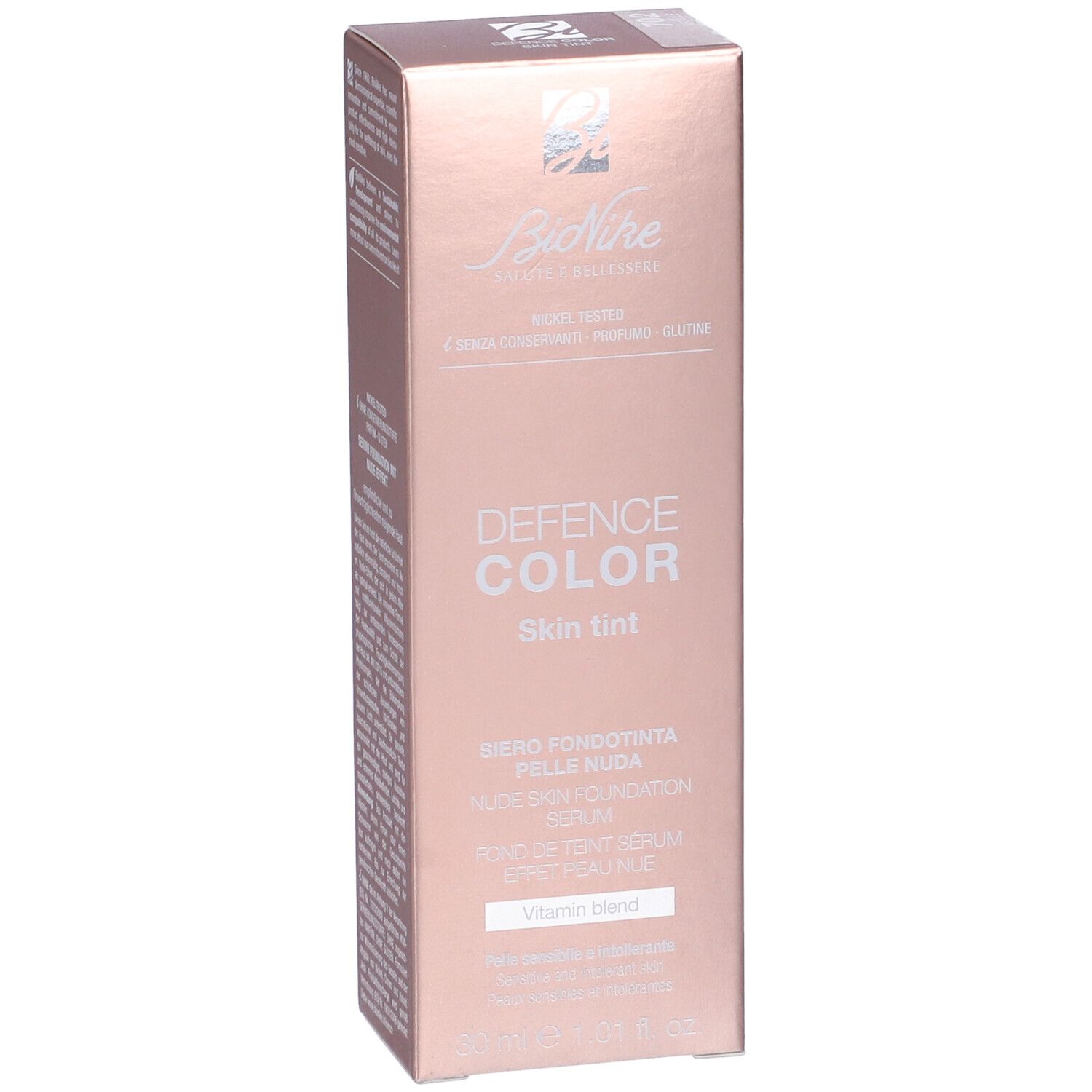 Confezione di Skin Tint Siero Fondotinta Pelle Nuda. Marchio Bionike, nome prodotto Defence Color. Contiene 30 ml.