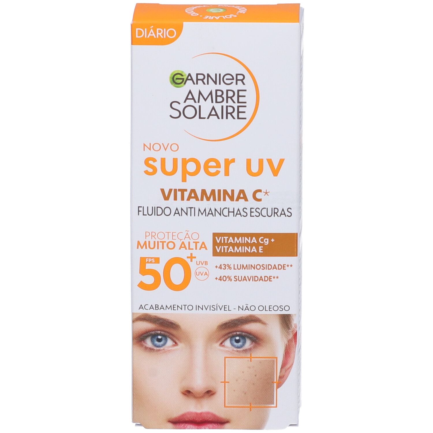 Confezione prodotto. Garnier Ambre Solaire Super UV, Vitamina C+. SPF 50+. Viso illustrato.