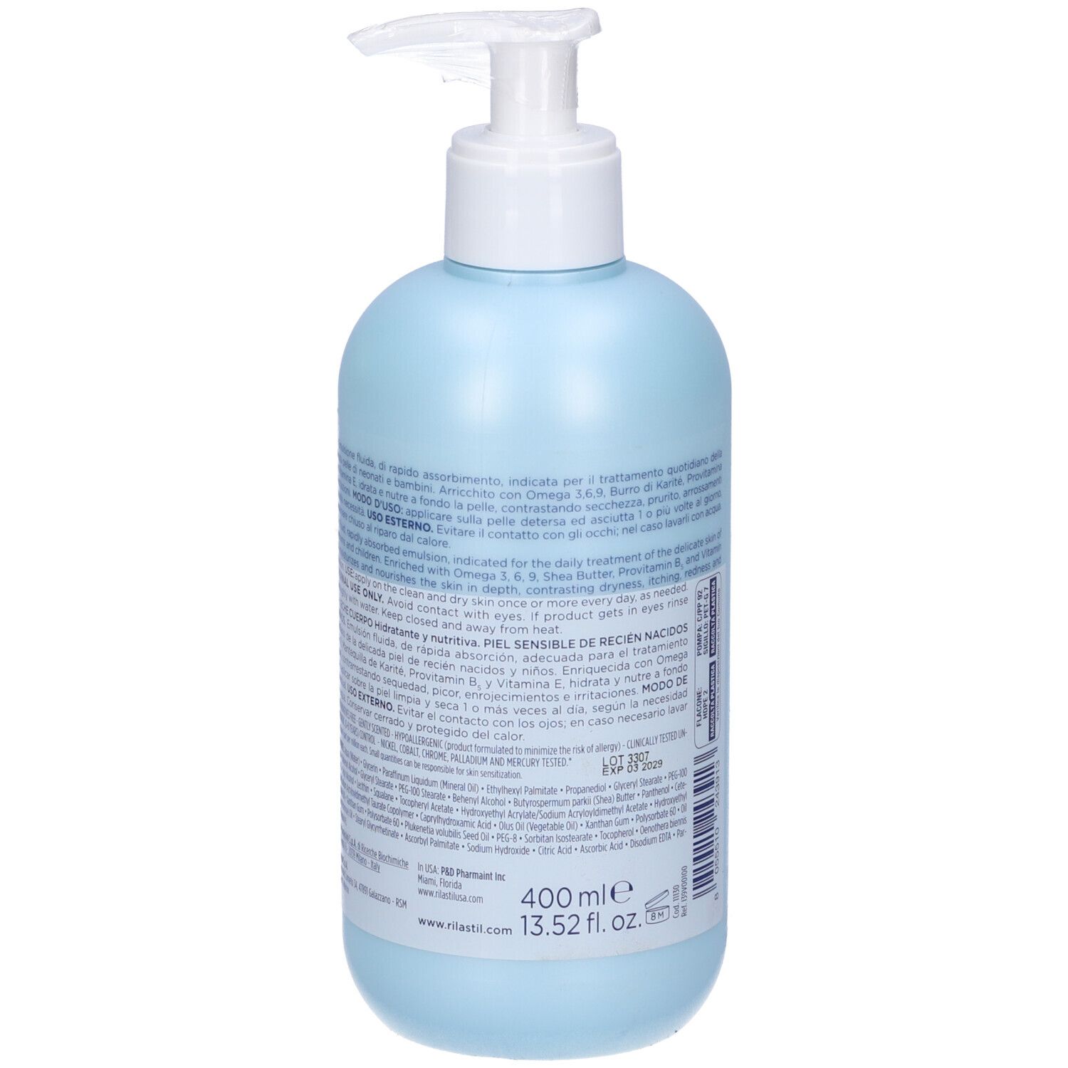 Hellblaue Flasche mit Pumpe. Aufschrift: Rilastil, Dermastil Pediatric. Text auf Italienisch. Rückseite mit Produktinformationen.