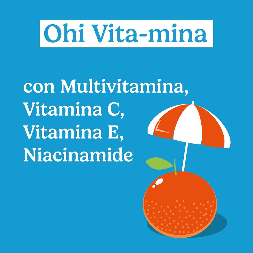 Testo su sfondo blu. Ohi Vita-mina con multivitamine, vitamina C, E, Niacinamide. Arancia.