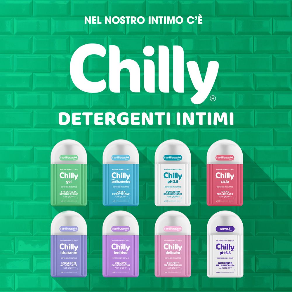 Sfondo verde con vari prodotti Chilly. Testo: DETERGENTI INTIMI.