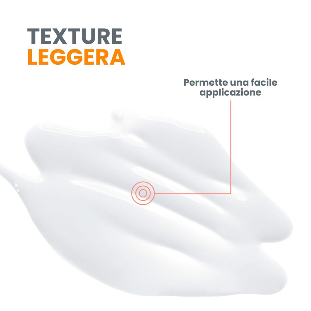 Nahaufnahme von Sonnencreme. Text: Texture leggera.