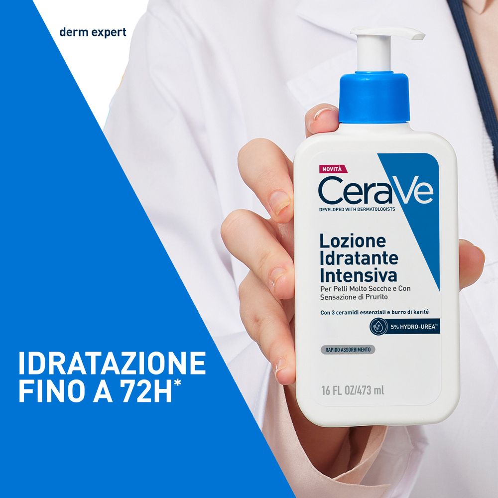 Produktflasche in Hand. Text: CeraVe, Lozione Idratante Intensiva. Für trockene, juckende Haut. Feuchtigkeit bis zu 72 Stunden.