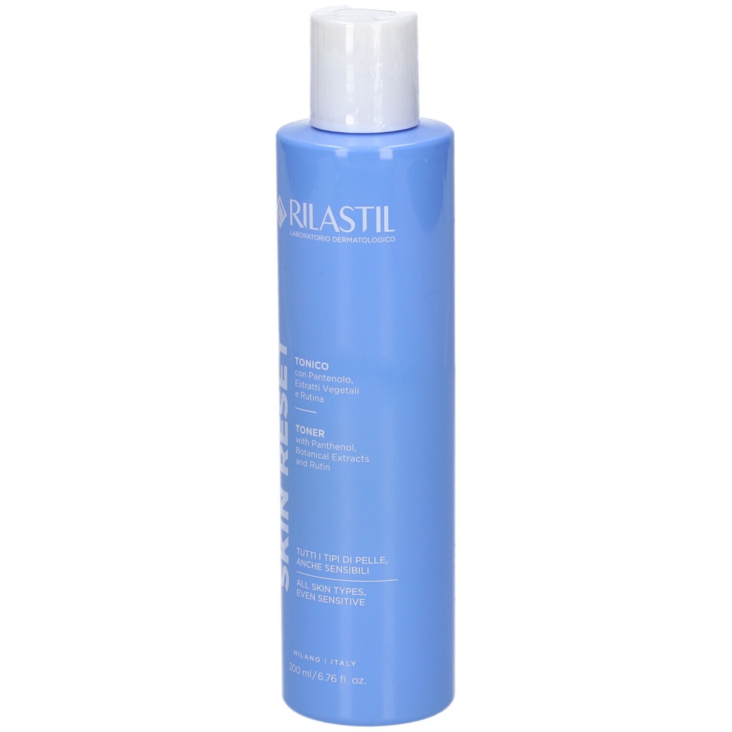 Rilastil Skin Reset Toner: Blaue Flasche mit weißem Verschluss. Text auf Italienisch und Englisch.