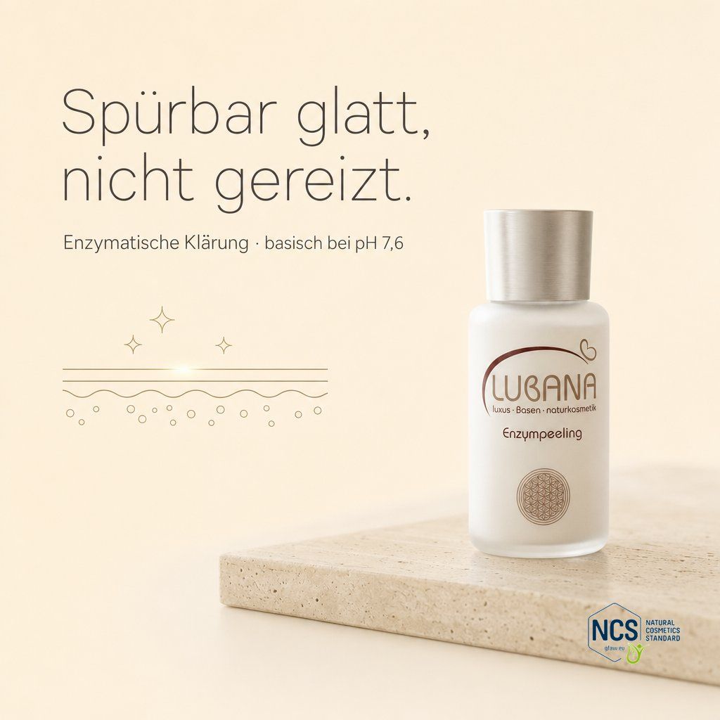 LUBANA Enzympeeling Flasche neben einem Stein. Grafiken zeigen Hautverbesserung und Glanz.
