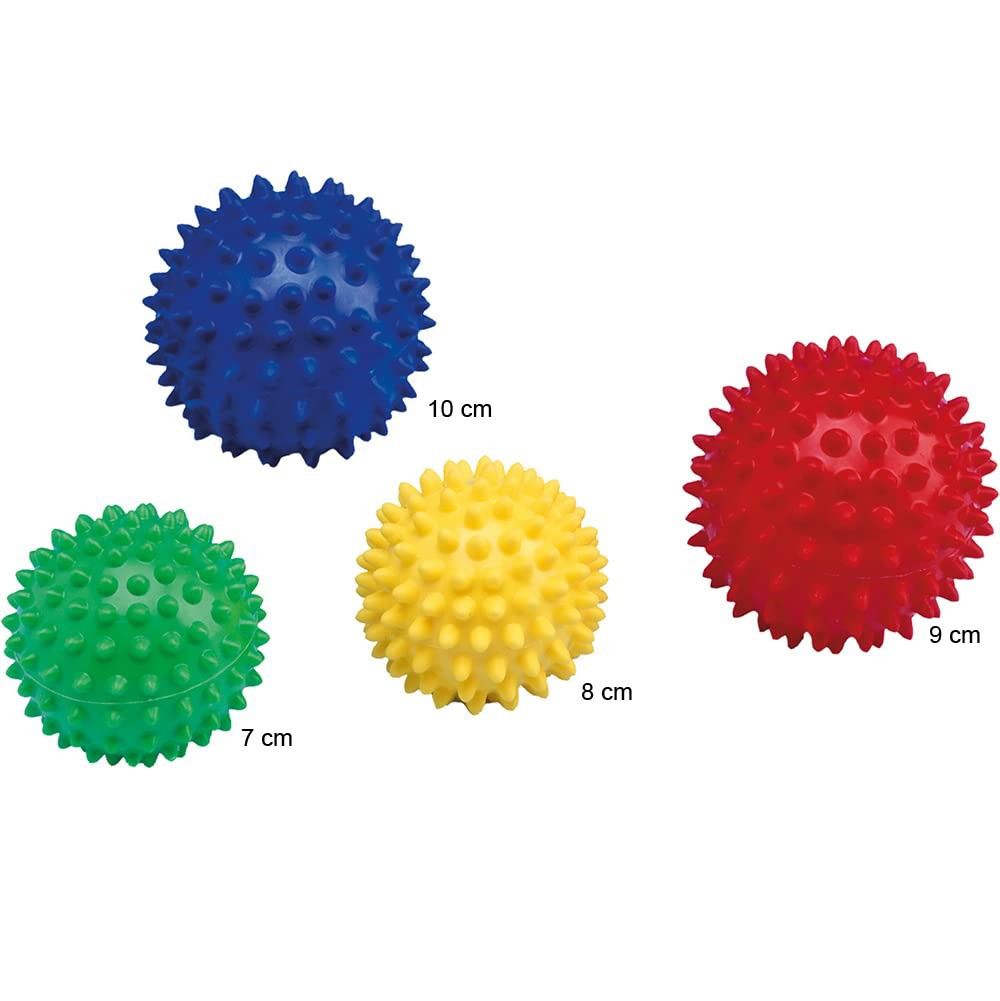 Vier Igelbälle in Blau (10 cm), Grün (7 cm), Gelb (8 cm) und Rot (9 cm). Sie haben eine Noppenoberfläche.
