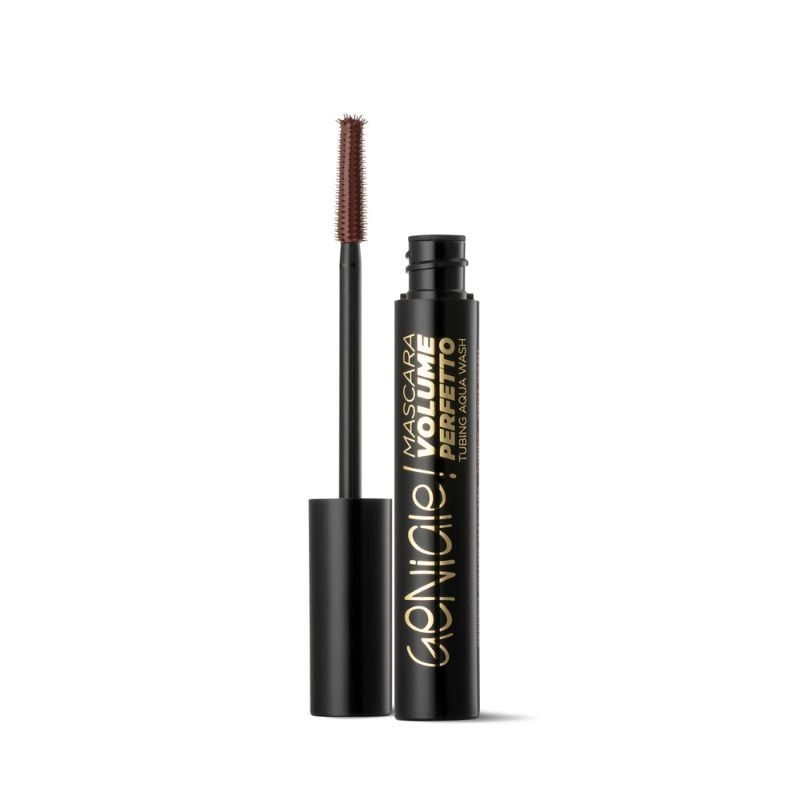 Spazzola per mascara nera con setole marroni, accanto a un tubetto di mascara nero. Scritta: Geniale! Volume Perfetto.