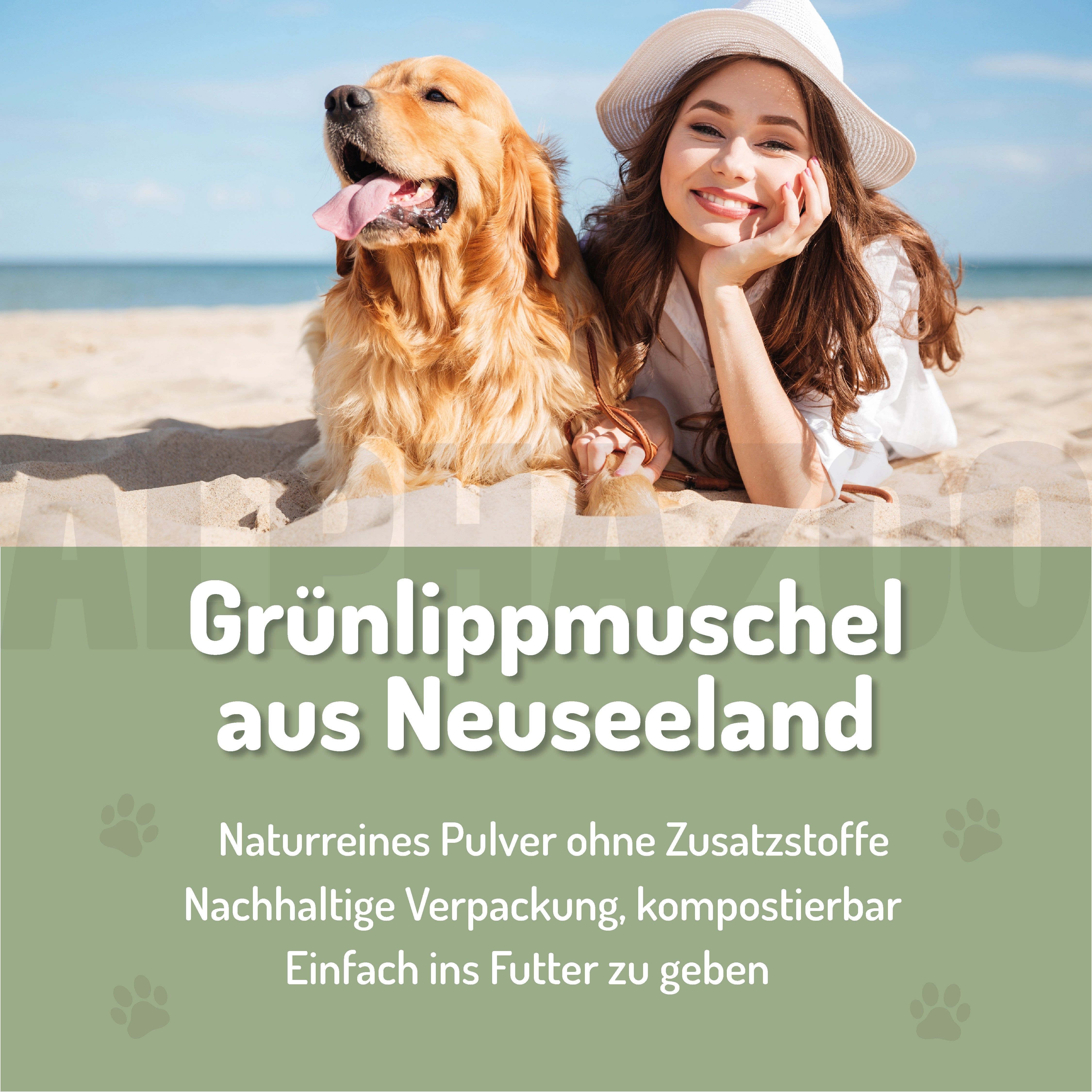 Frau und Hund am Strand. Text: Grünlippmuschel aus Neuseeland. Natürliches Pulver ohne Zusätze.