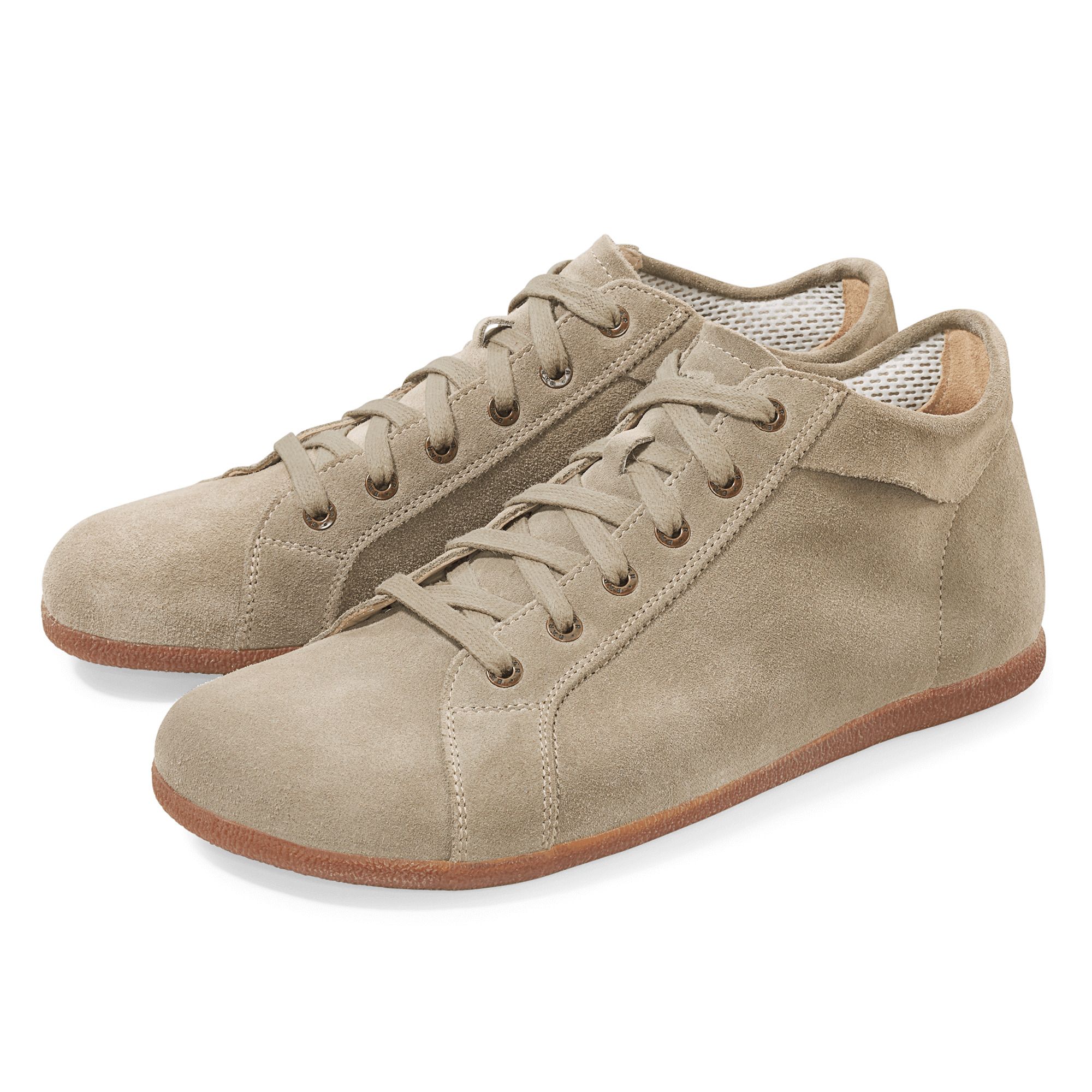 Paar BÄR Magda Damen-Stiefeletten, beige Wildleder, Schnürung, breite Passform.