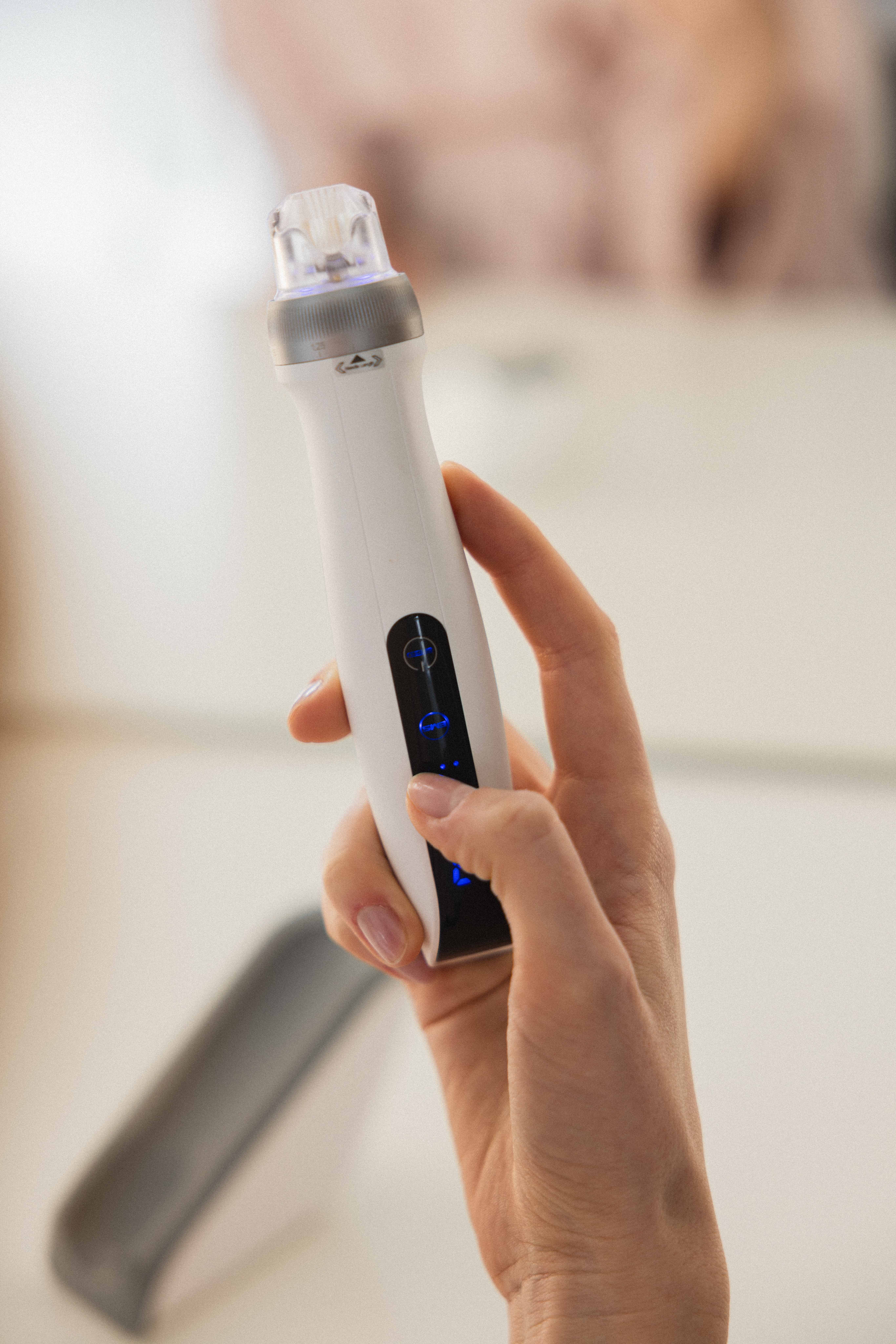 BEAUTIFLY CollagenBoost Pro Microneedling-Gerät