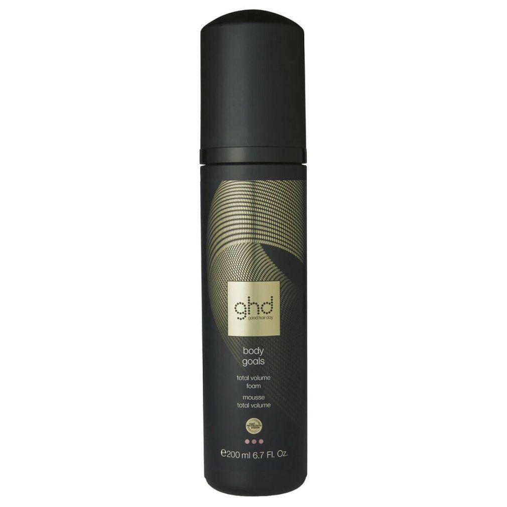 Schwarze Flasche mit schwarzem Pumpkopf. Goldfarbener Schriftzug: ghd, body goals, total volume foam. Volumen Schaum. 200 ml.