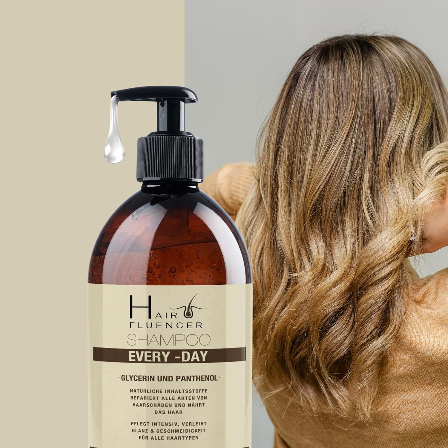 Flacon de shampooing brun avec pompe noire. Inscription: Hairfluencer Every-Day Shampoo. À côté d'une femme aux cheveux blonds.