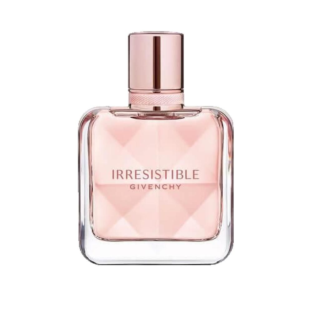 Givenchy Irresistible Eau de Parfum. Eckiger Glasflakon mit rosa Flüssigkeit. Rosafarbener Deckel. Aufschrift: Irresistible, Givenchy.