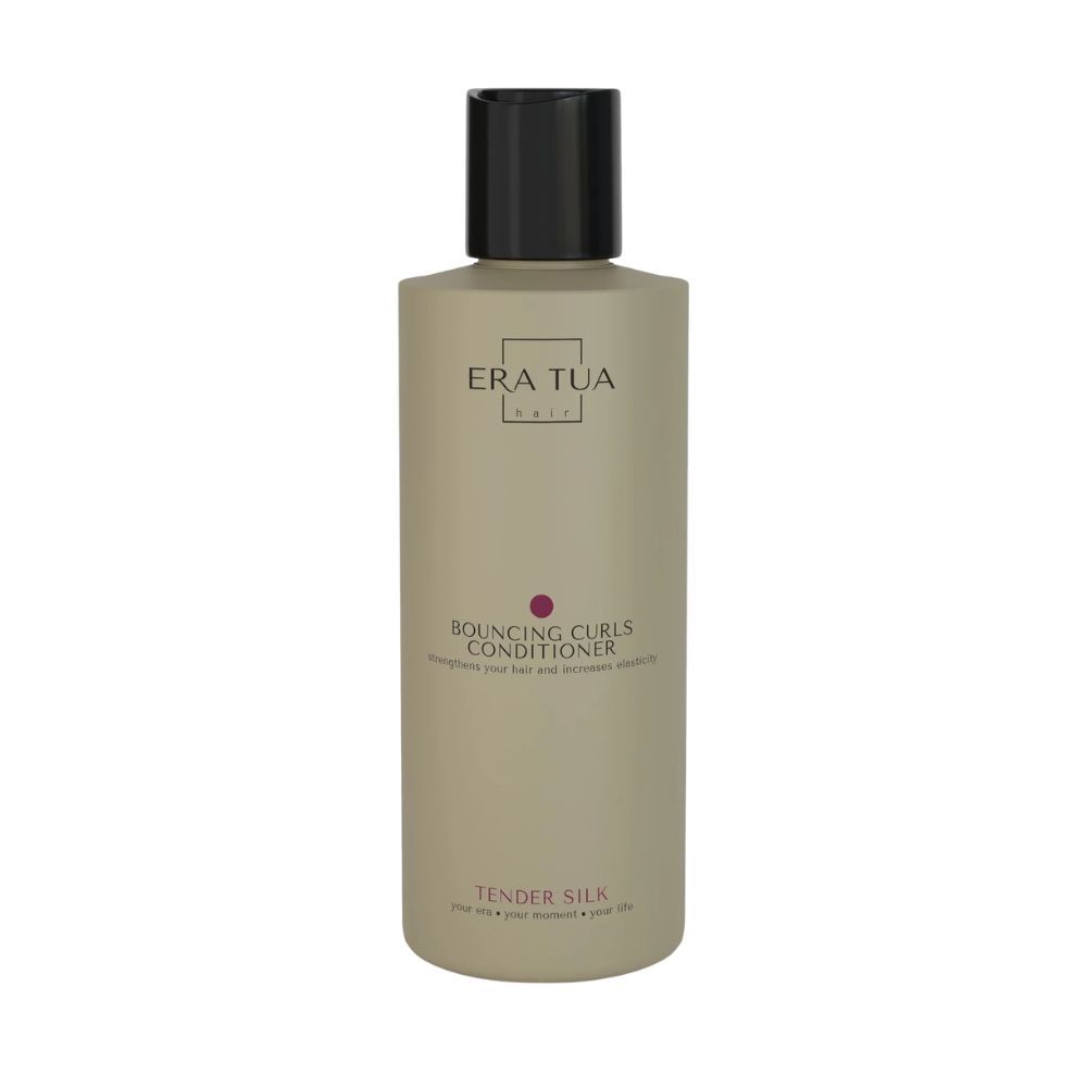 Flasche mit Conditioner. Text: Era Tua, Bouncing Curls Conditioner, Tender Silk. Schwarzer Deckel.