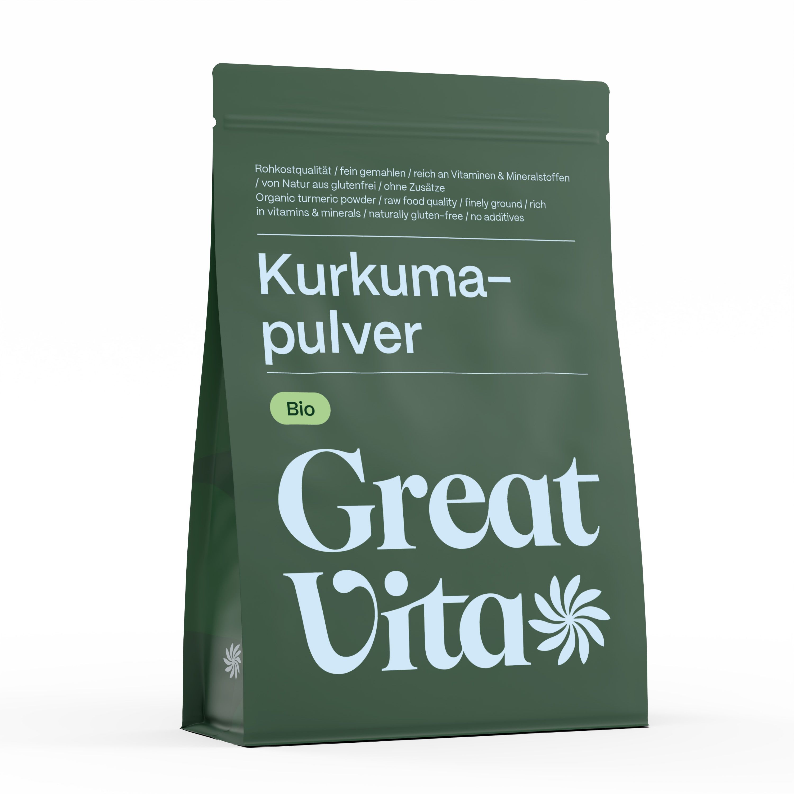 Grüne Verpackung mit Kurkumapulver, Bio-Siegel und GreatVita-Logo. Aufschrift: Kurkumapulver.