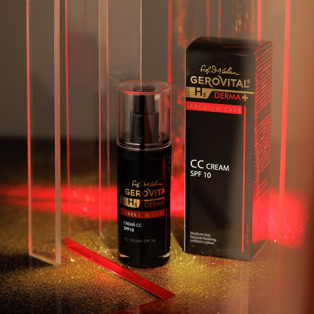 Schwarze Schachtel und Flasche mit Sprühkopf. Aufschrift: Gerovital H3 Derma+, Premium Care, CC Cream SPF 10.