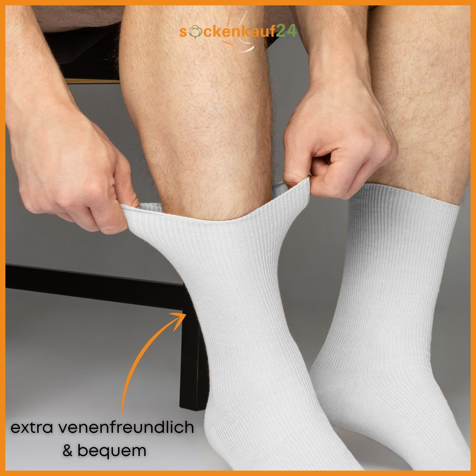 Weiße Socken werden gedehnt. Text: extra venenfreundlich & bequem. Text: sockenkauf24.
