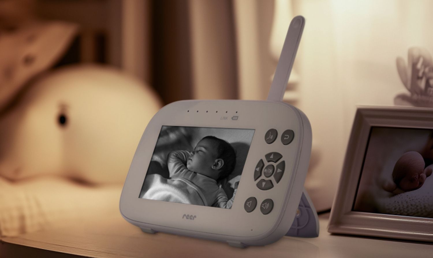 BabyCam XL Move Kamera: 80° Neigung, 350° Schwenkung.