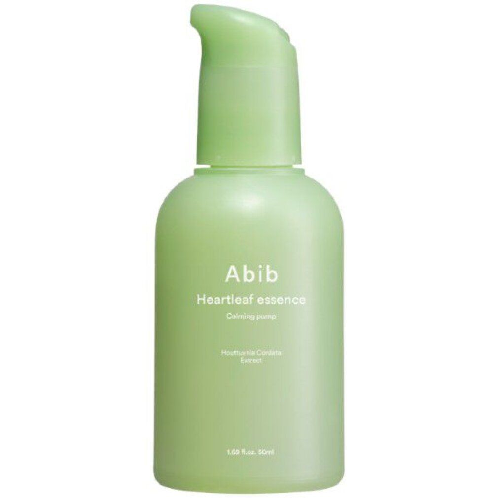 Abib Heartleaf Essence Calming Pump in hellgrüner Flasche mit Pumpspender.