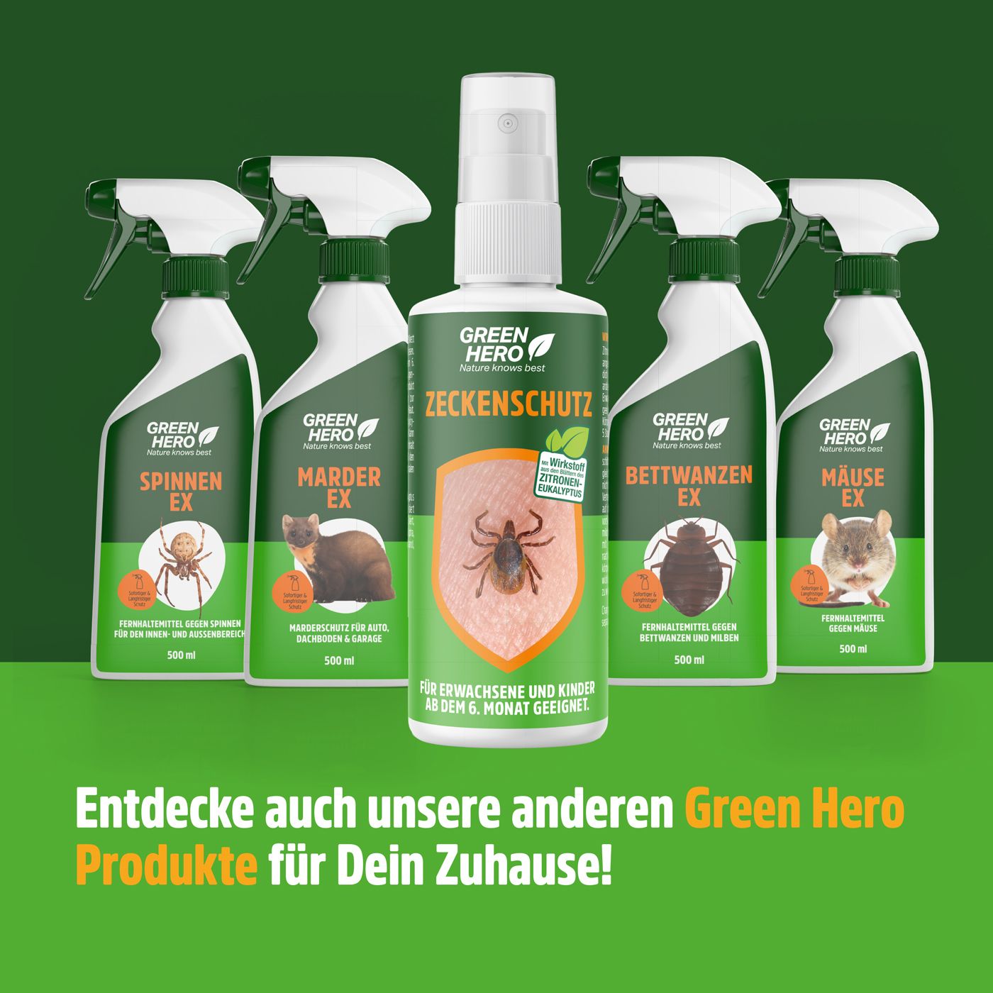 Flasche mit Sprühkopf, umgeben von anderen Produkten. Text: Green Hero Zeckenschutz. Text: Für Erwachsene und Kinder ab dem 6. Monat geeignet. Text: Entdecke auch unsere anderen Green Hero Produkte.