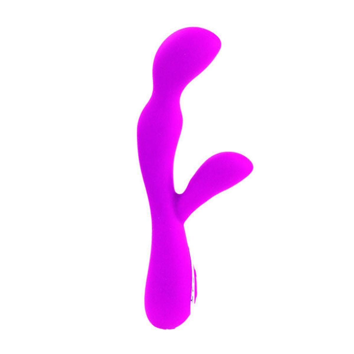 Lila Vibrator mit gebogener Form und zwei Ausläufern. Auf weißem Hintergrund.