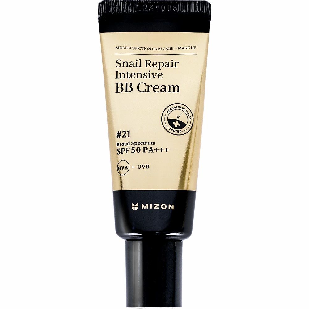 MIZON Snail Repair Intensive BB Cream LSF 50 PA+++, Farbton #21, goldene Tube mit schwarzem Deckel.