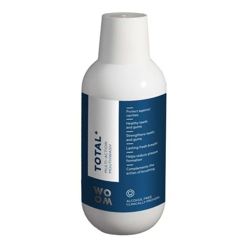 Weiße Flasche mit blauem Etikett. Aufschrift: TOTAL+ Mundspülung. Enthält Informationen zu den Vorteilen und das Logo.