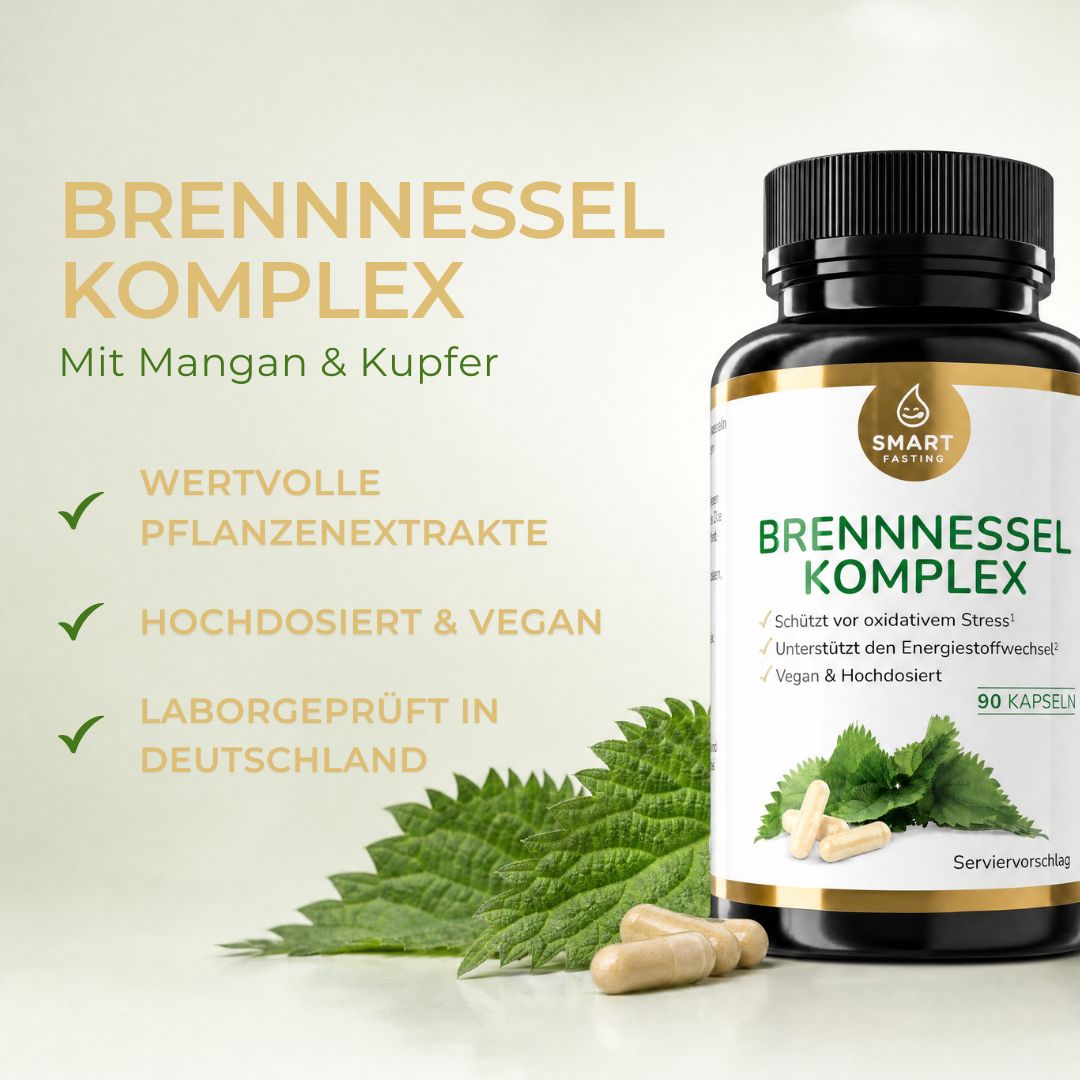 Flasche Brennnessel Komplex mit Blättern. "Wertvolle Pflanzenextrakte".