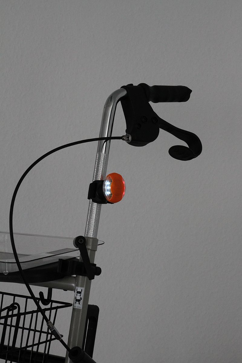 Okiedog LED-Licht Sicherheitslampe für Kinderwagen mit Blinkfunktion und Universalhalterung